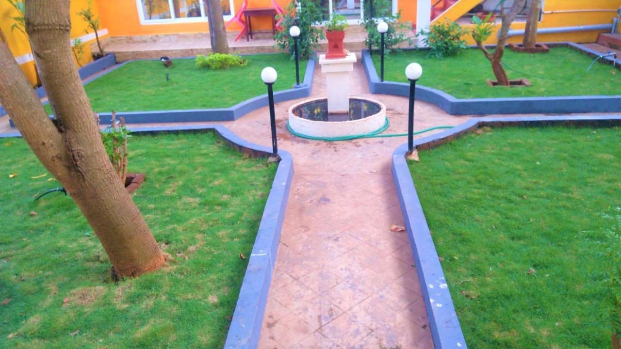 Chan Maison @ Lakshmi Gardens Пондичери Екстериор снимка